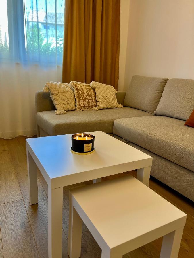 Alexander Cozy Apartment Free Private Parking Mediaş Buitenkant foto